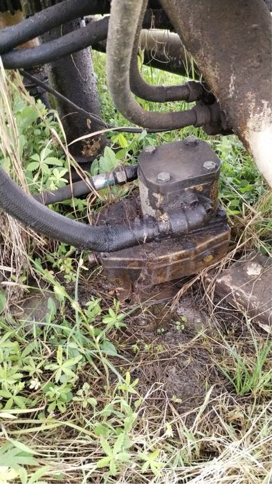 Vand brat hidraulic tractor