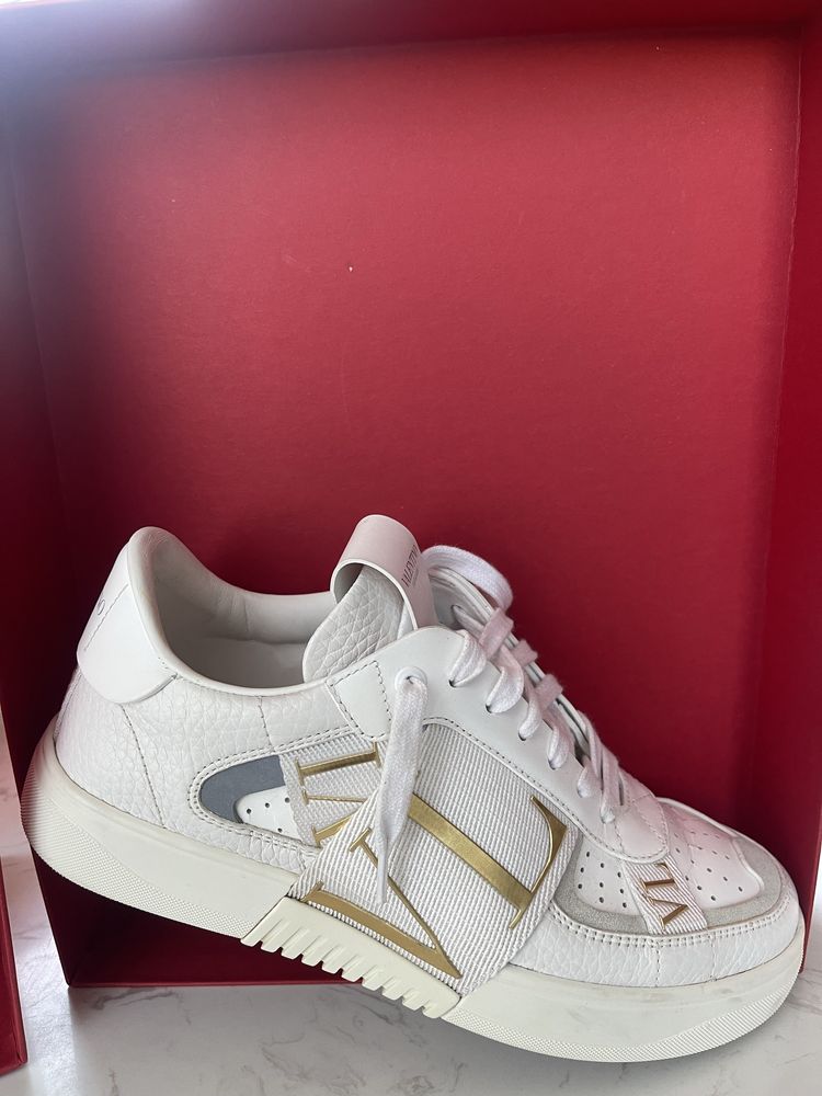 VALENTINO VL7N white and gold