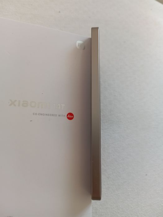 Xiaomi 14t на 2месеца