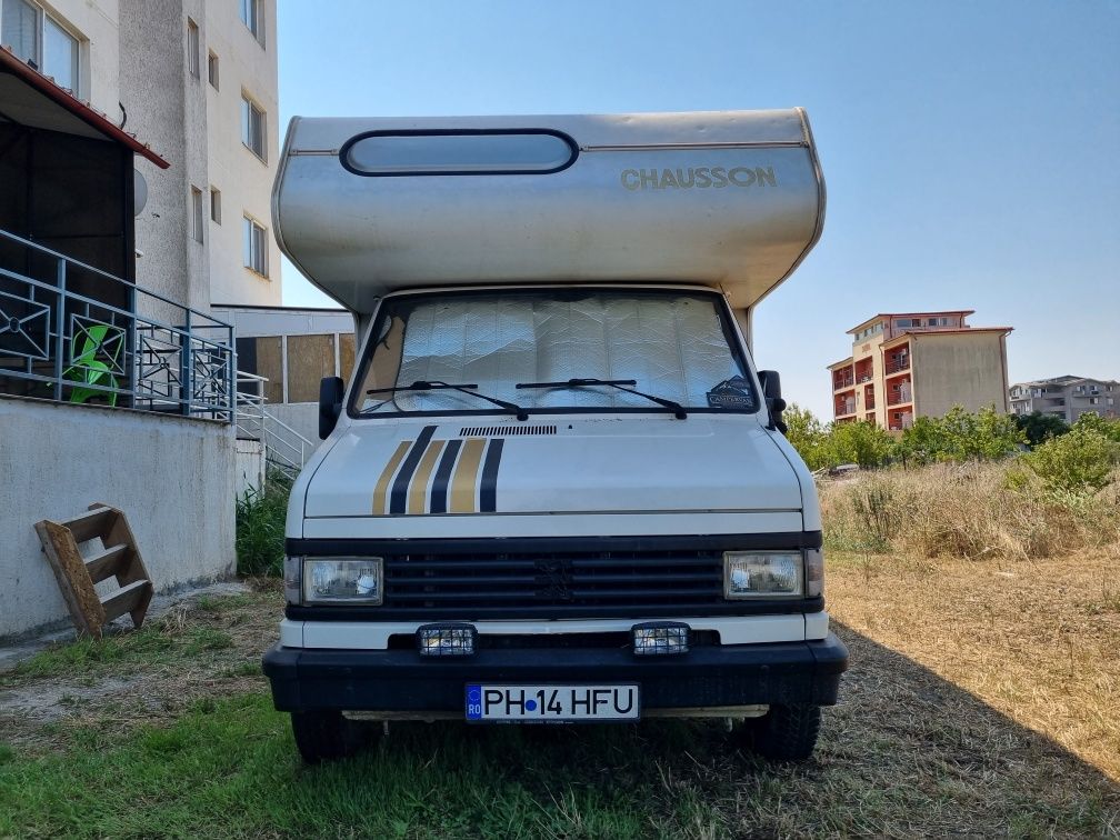 Autorulota Peugeot J5 Chausson Acapulco model scurt 4 persoane