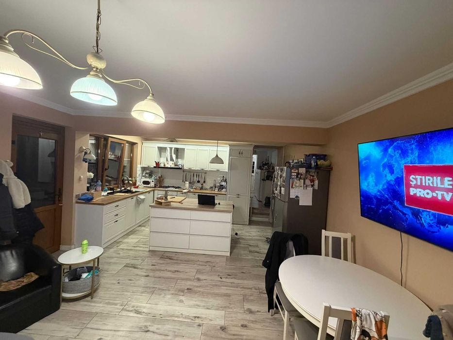 Casă P+M-amenajata-zona E.Văcărescu Deva