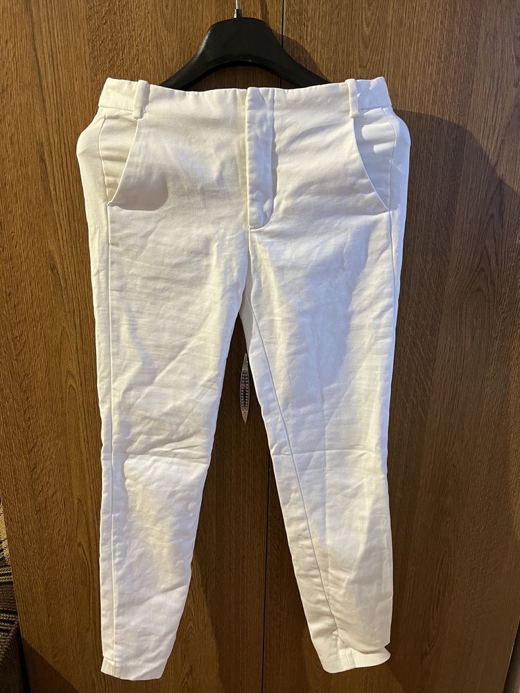 Pantaloni albi Zara