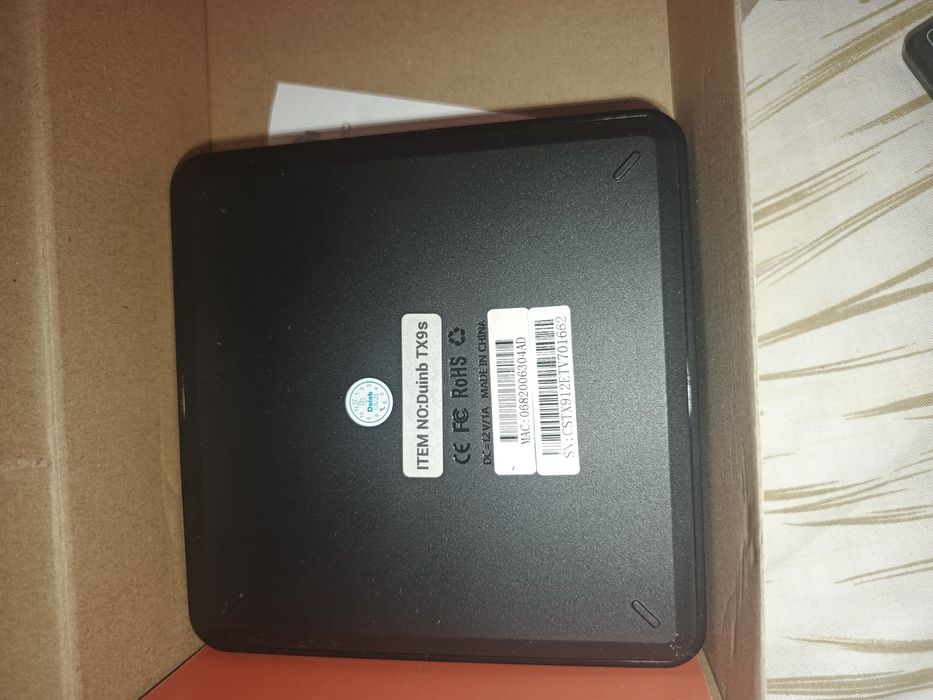 Приставка для телевизора Duinb Tx9s