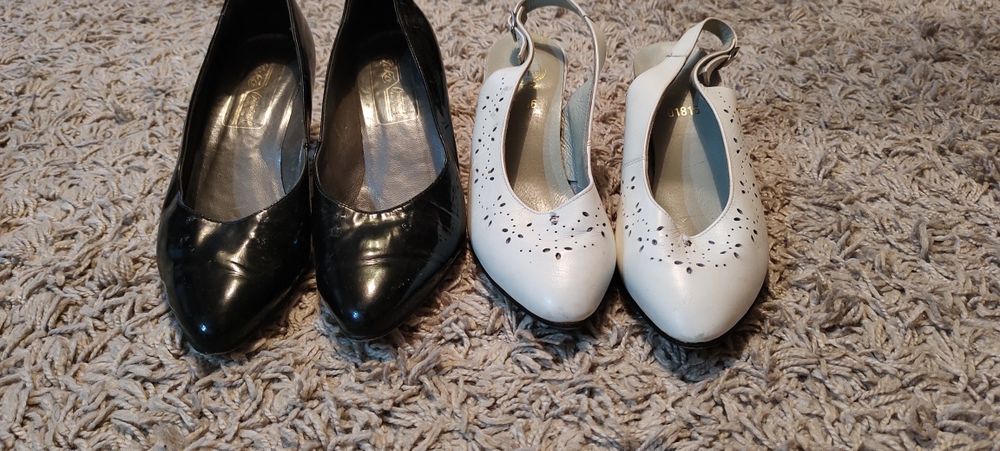 Туфли 37 р-р, на невысоком каблуке.