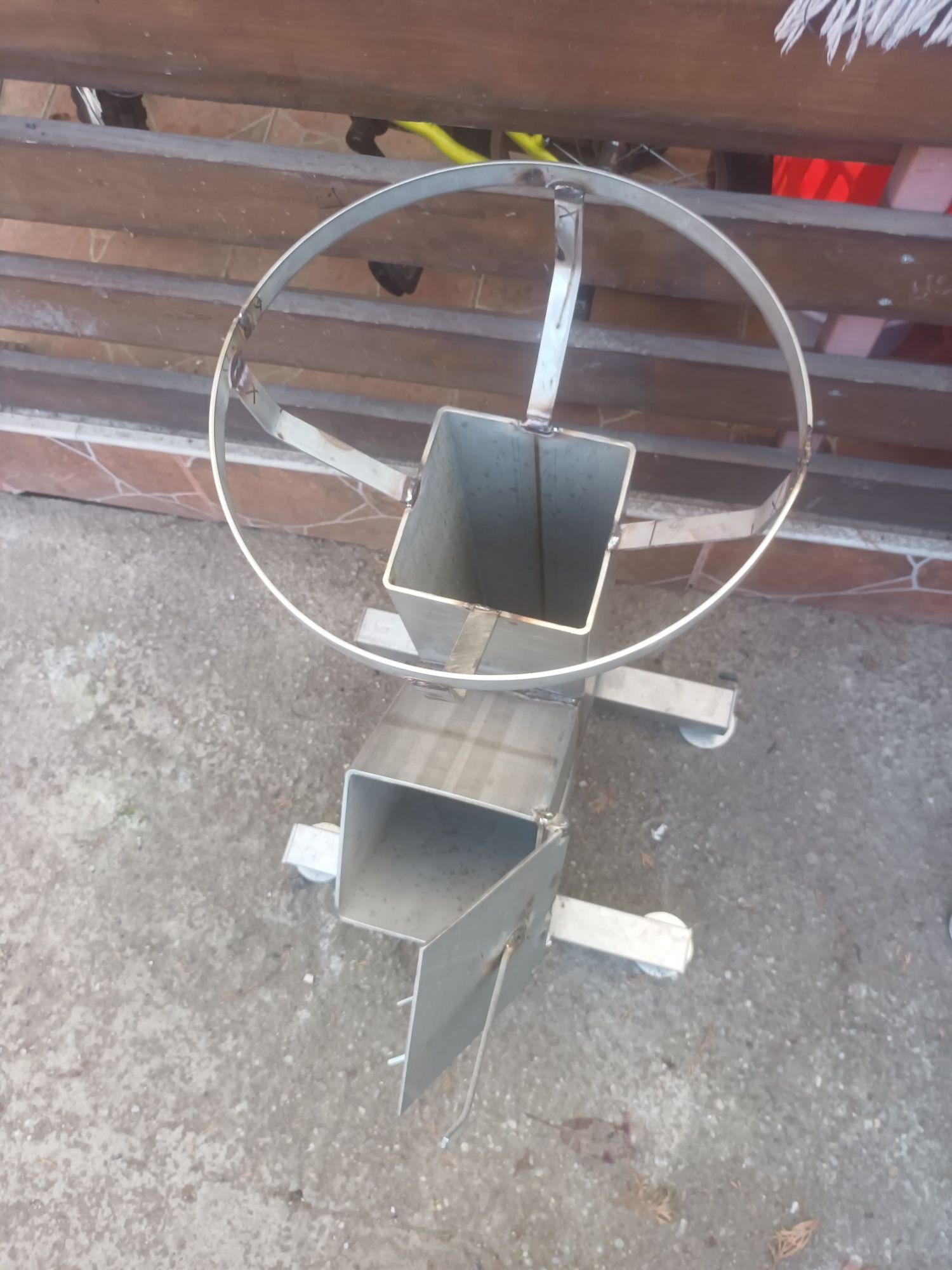 Soba racheta  100x100x4mm si 150x150x4 mm din inox