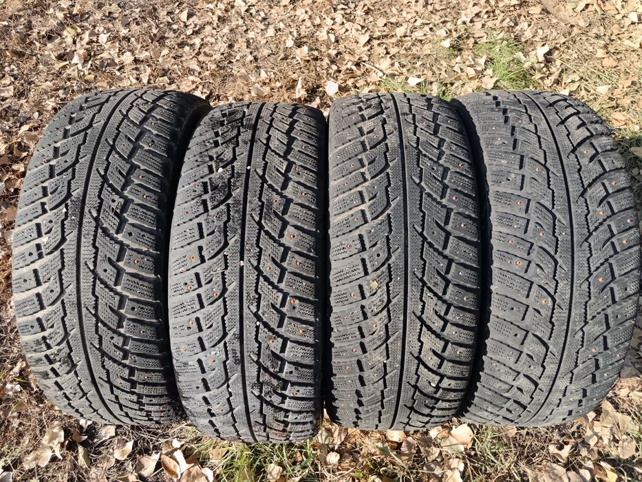 Продам шины 4 шт 255/55/R18