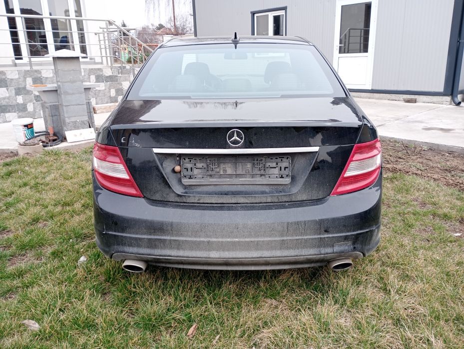 Mercedes Мерцедес ц класа w204 300 4matic на части