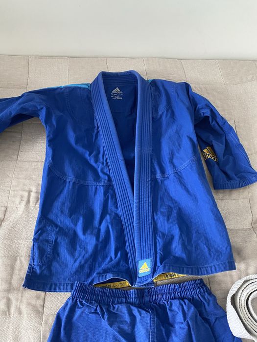 Костюм для джиу джитсу