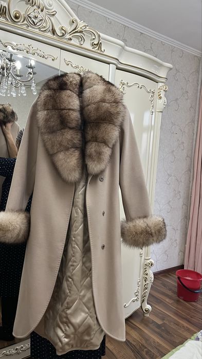 Продам пальто новое