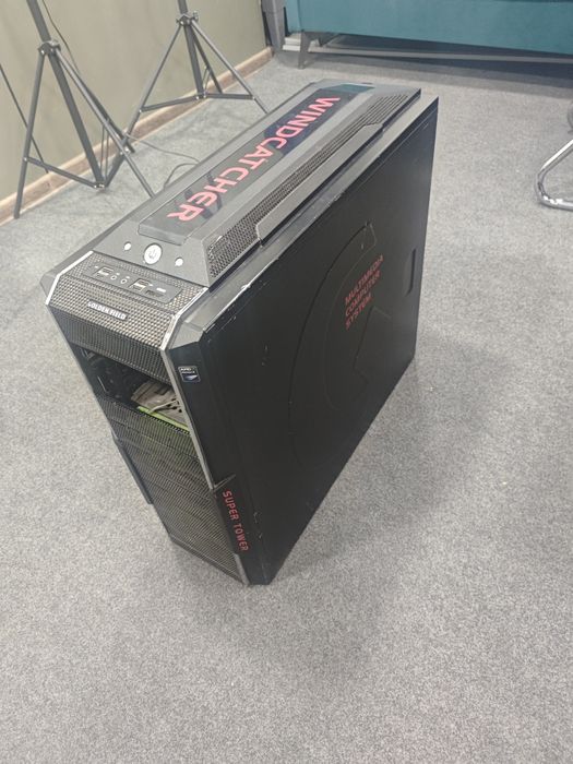 Кейс Golden Field