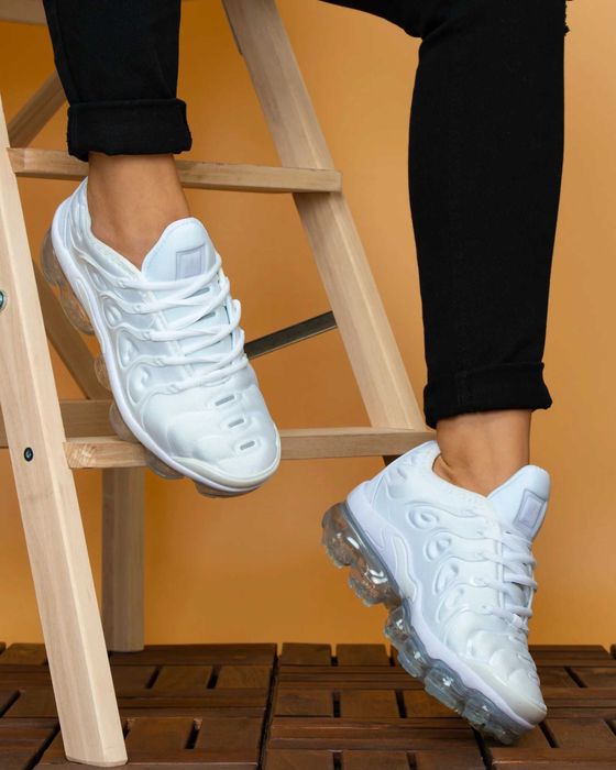 Nike Air VaporMax Plus Men's Shoes TNW