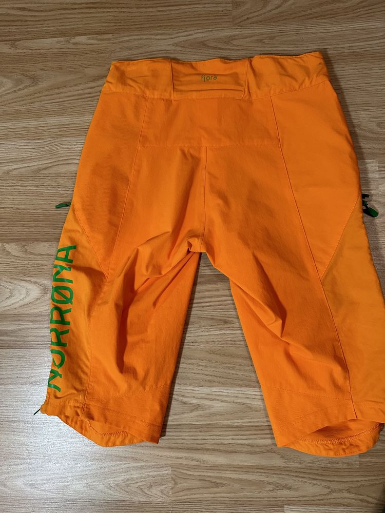 Pantaloni downhill/ enduro Norrona