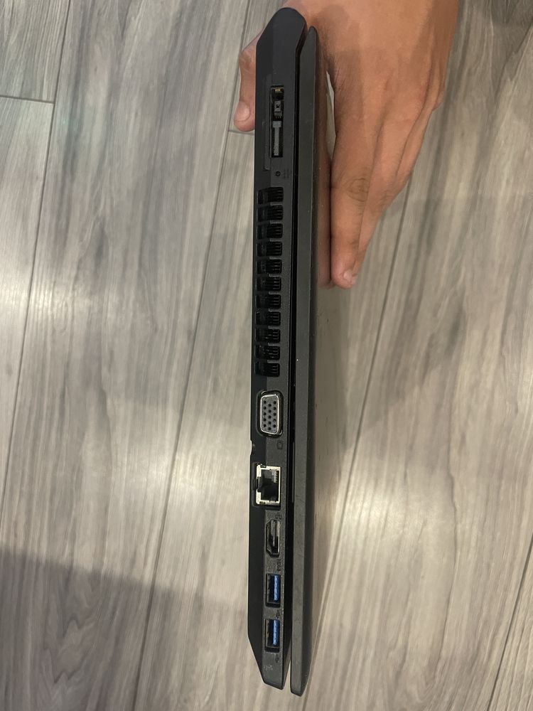 Laptop Lenovo E51