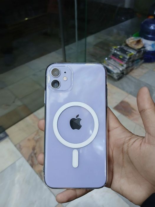 Iphone 11 sotiladi holati idial pamit 128 yomkist 71