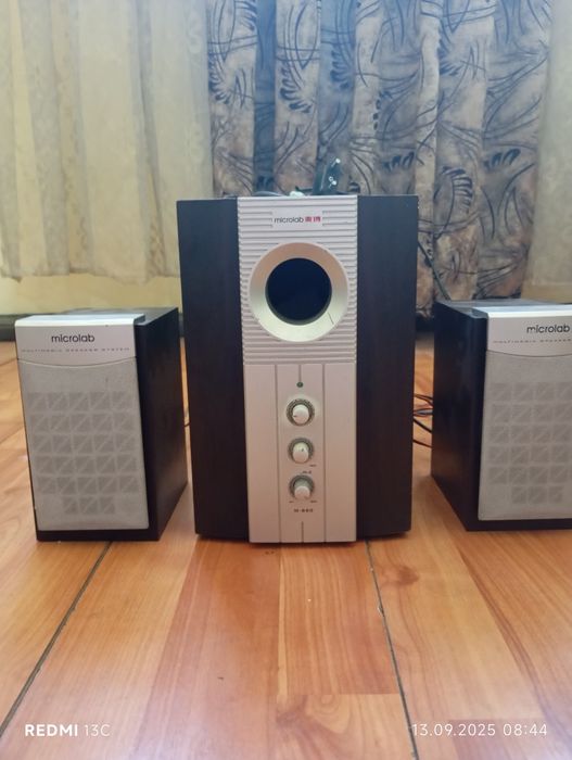 Продам самбуфер Microlab