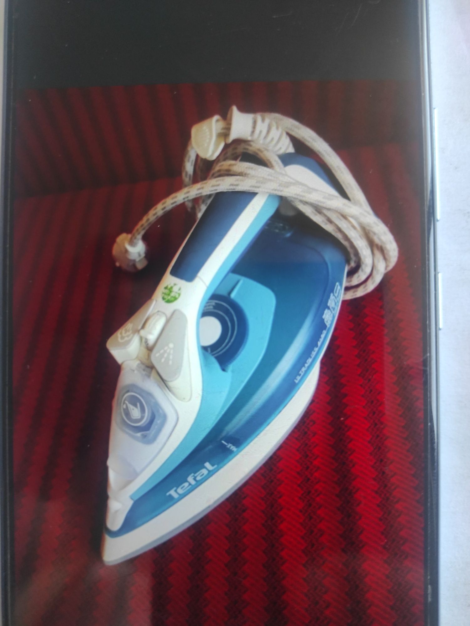 Fier de călcat,  putere 2400 W, Tefal anticalcar cu aburi
