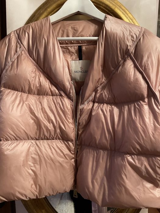 Jacheta Moncler originală superba mărimea  L