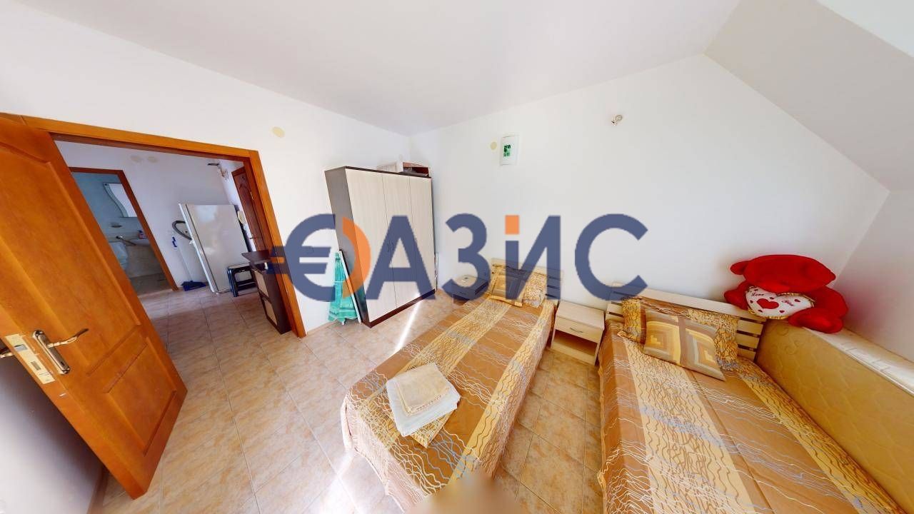 Продава се Тристаен апартамент в Свети Влас - 92 кв.м за 1033 €/кв.м - Снимка #11