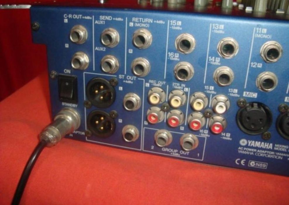 Mixer yamaha mg16/4 16 channel