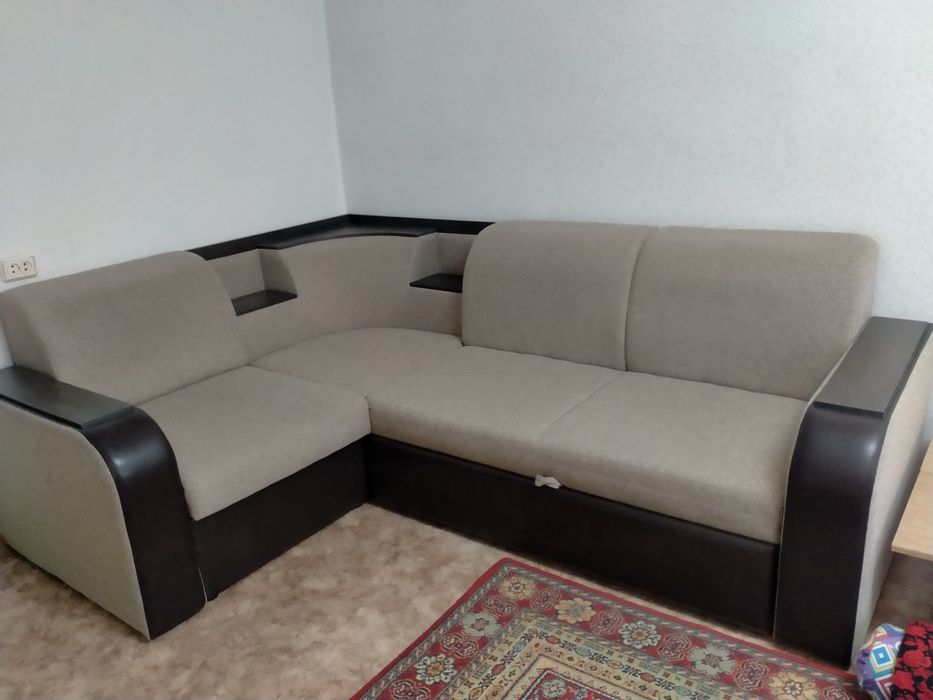 Продам диван в хорошем состоянии