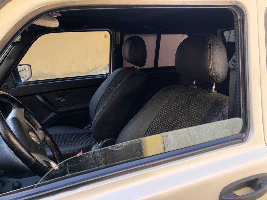 Срочно продаеться!Нива в идеальном состояний!!