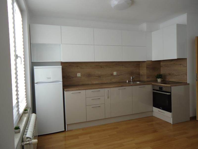 Дава се под наем Тристаен апартамент в София, Младост 4 - 86 кв.м за 764.49 € - Снимка #3