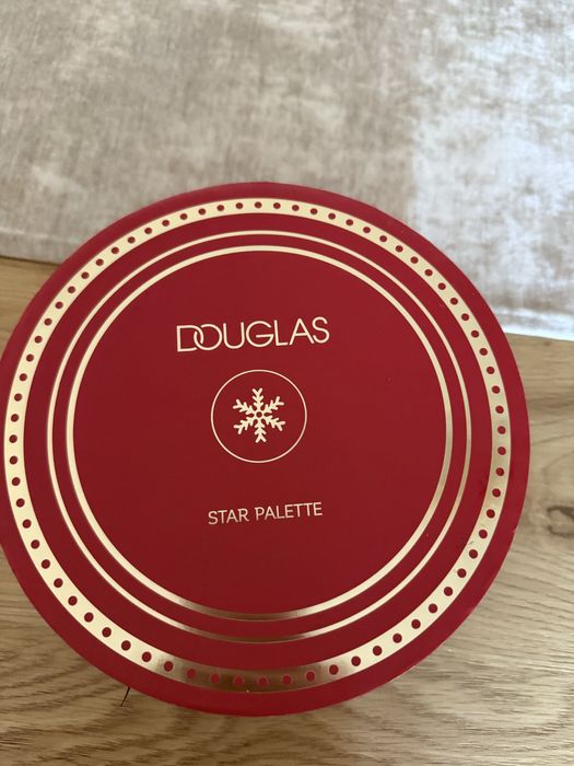 Douglas star palette