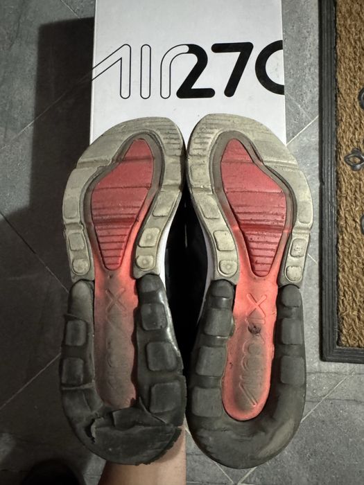 Nike Air Max 270