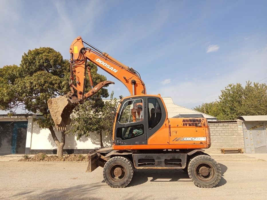 Doosang 2011 года комплект