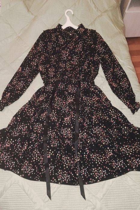 Продам платье почти новое