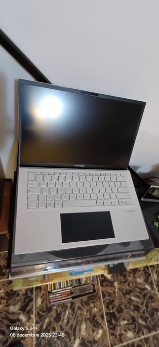 Leptop Asus S432F,defect