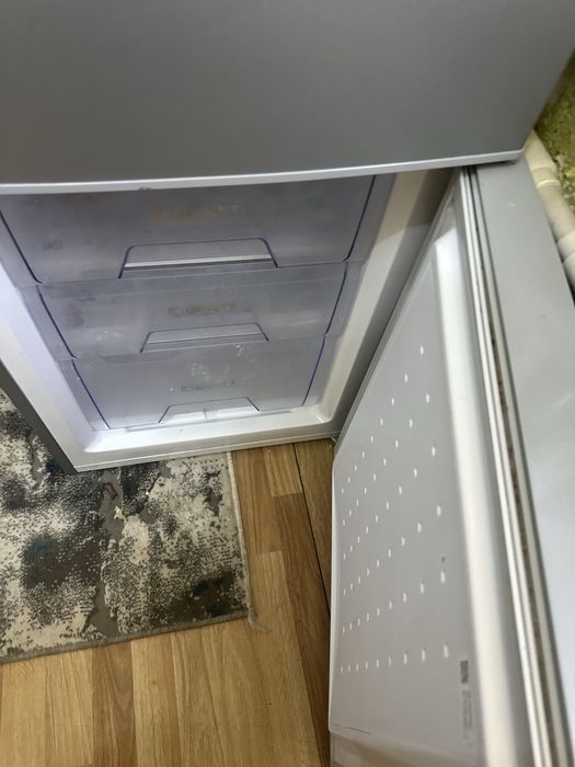 Очень сроно продаю холодильник