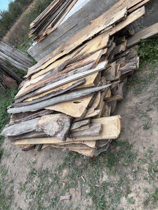 Deseuri din lemn pentru foc