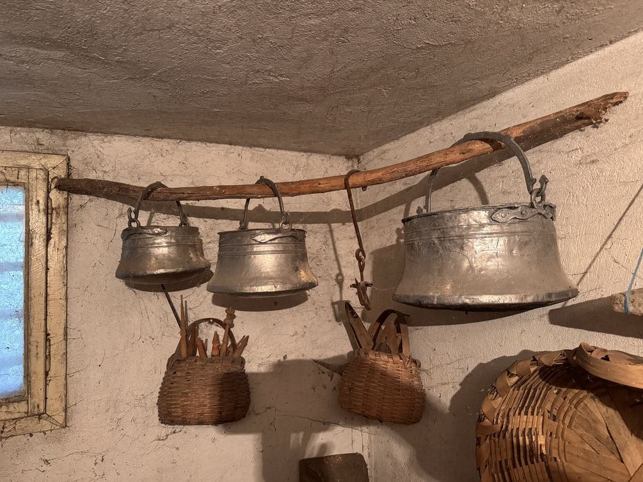 Старинни медни котли