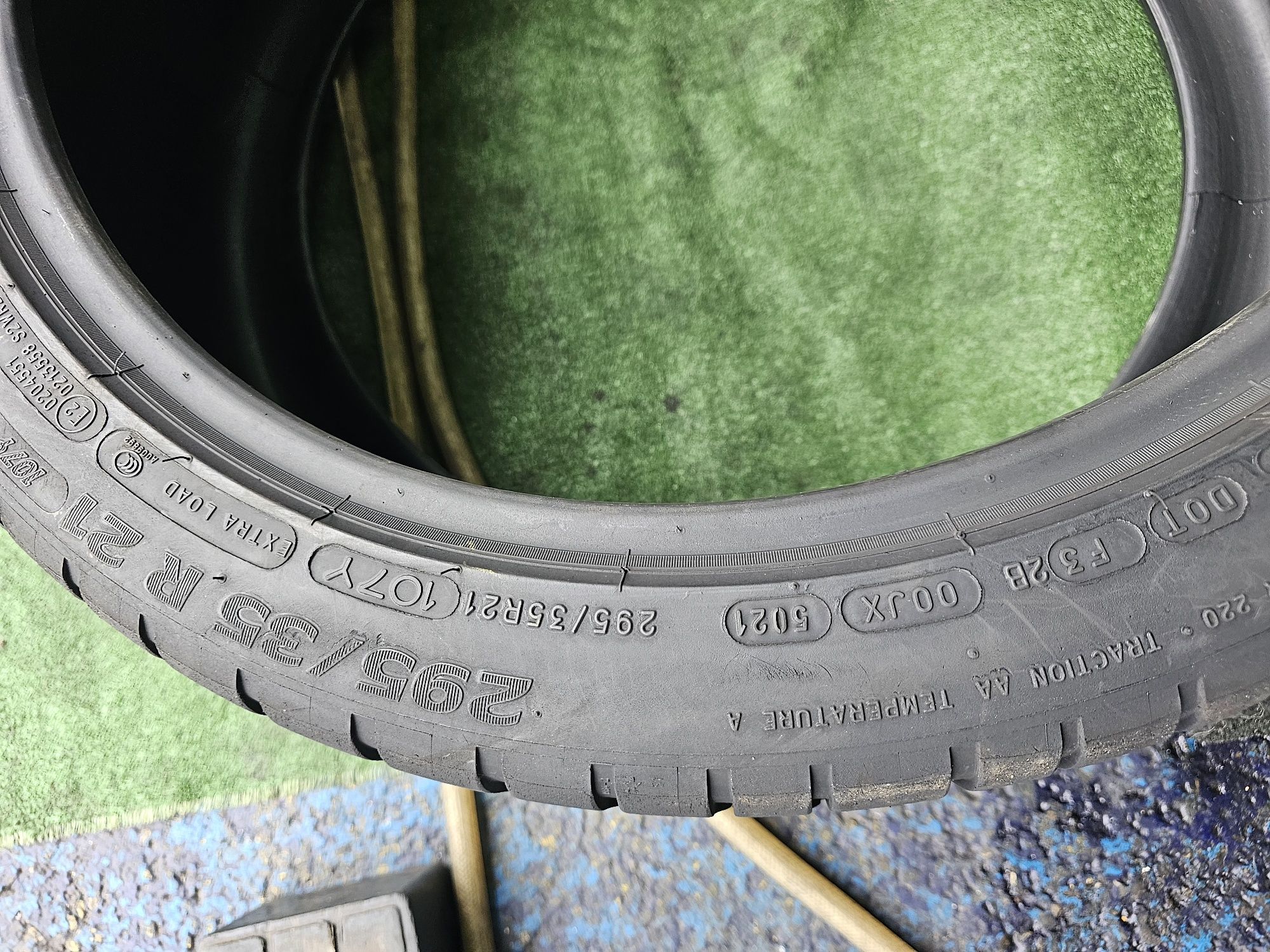 295 35 21 vara michelin