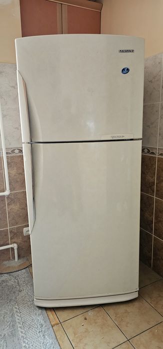 Продам Б/у холодильник Samsung