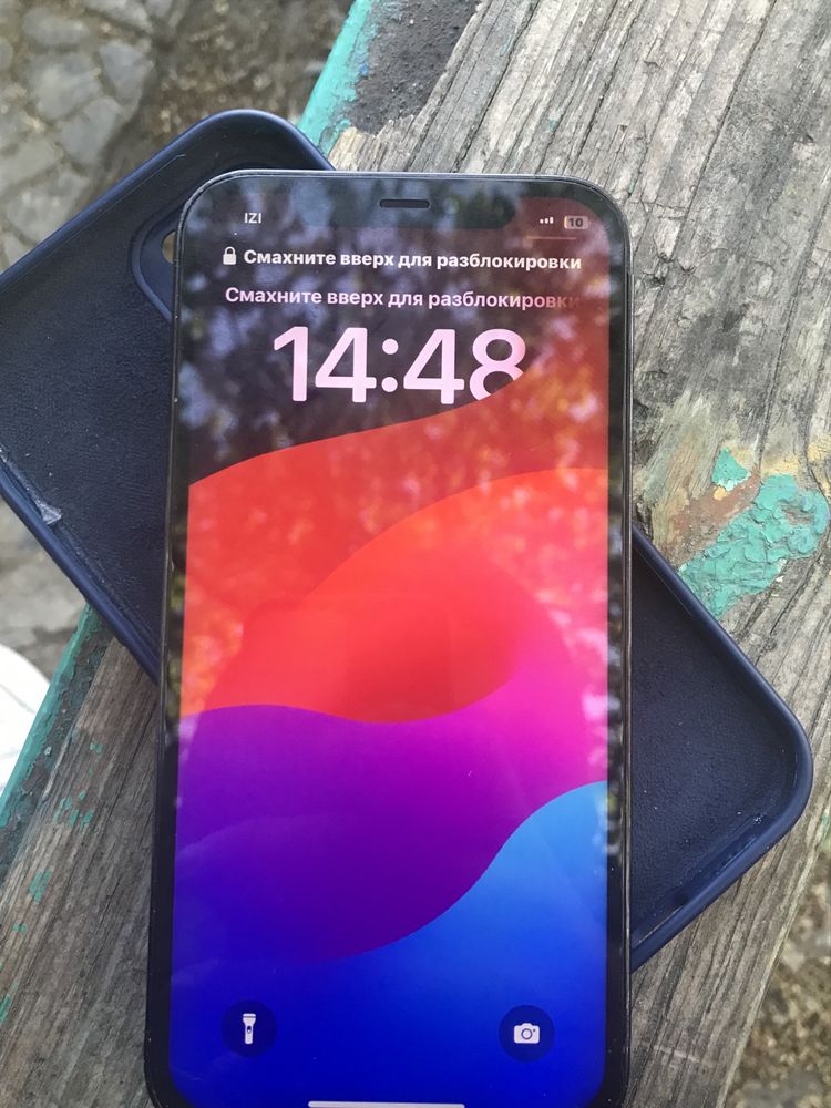 Продам Iphone 12 pro