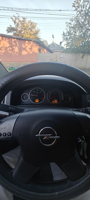 Opel Vectra 2004 1.9 tdci 270k prob volantata