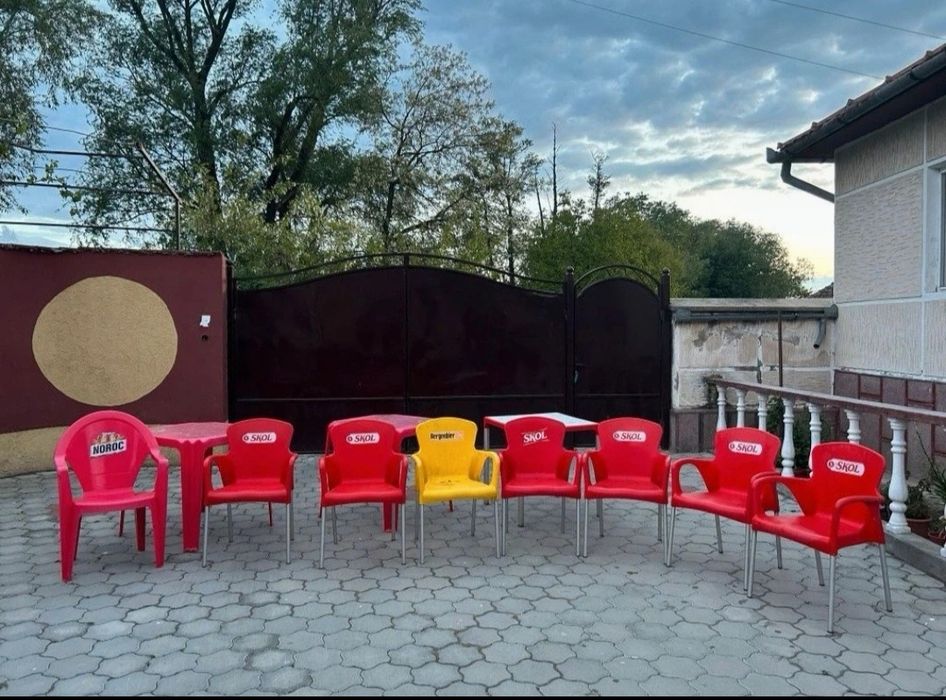 Vând mese și scaune terasa