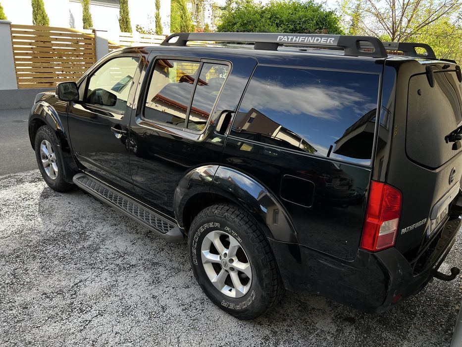 Nissan Pathfinder 2.5 an 2012 ,190cp