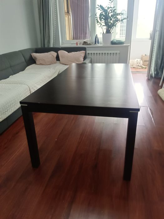 Стол для гостиной