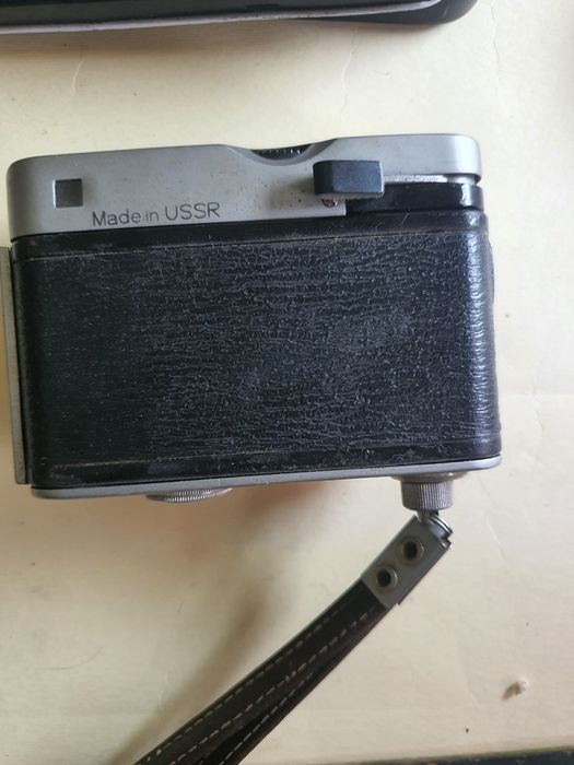 Стари руски фотоапарати Зорки и  Чайка