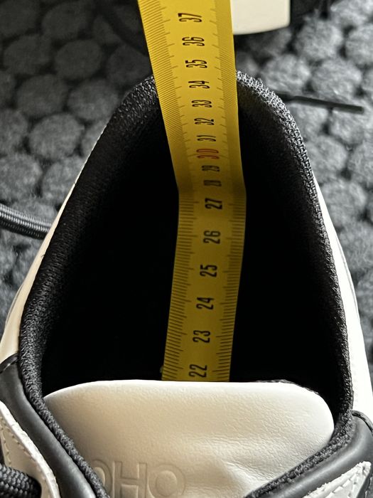 Trainers Soho Grit din piele – mărimea 42 / 26,5 cm – ca noi!