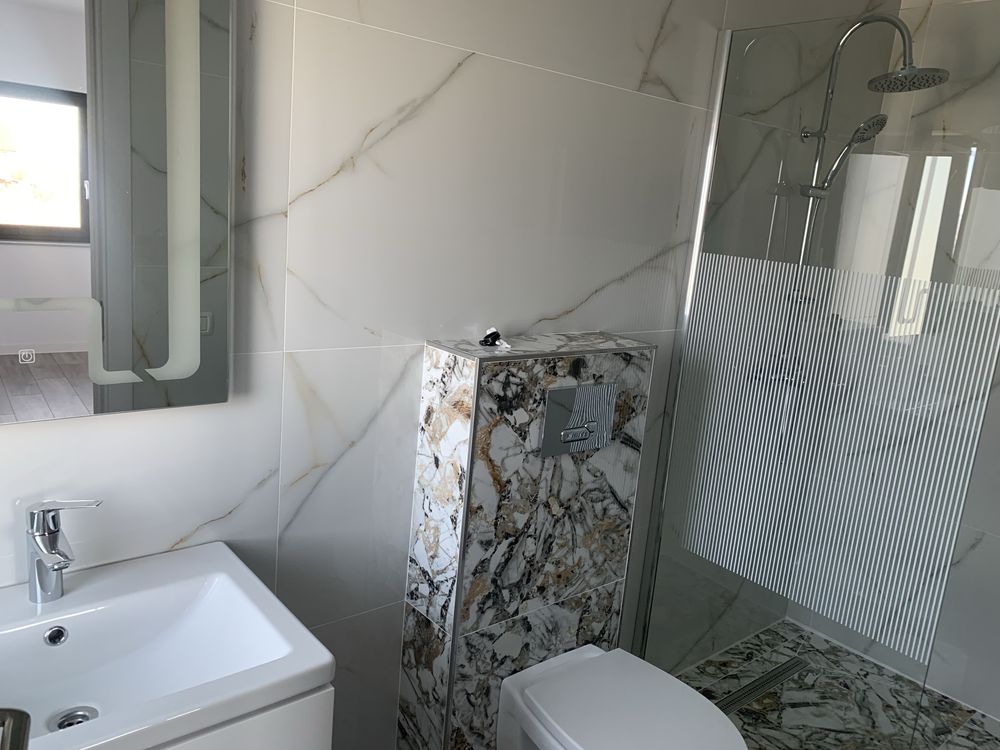 Vila parter la asfalt