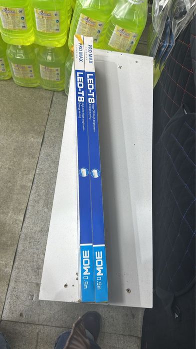 Лед лампа 92 см новые