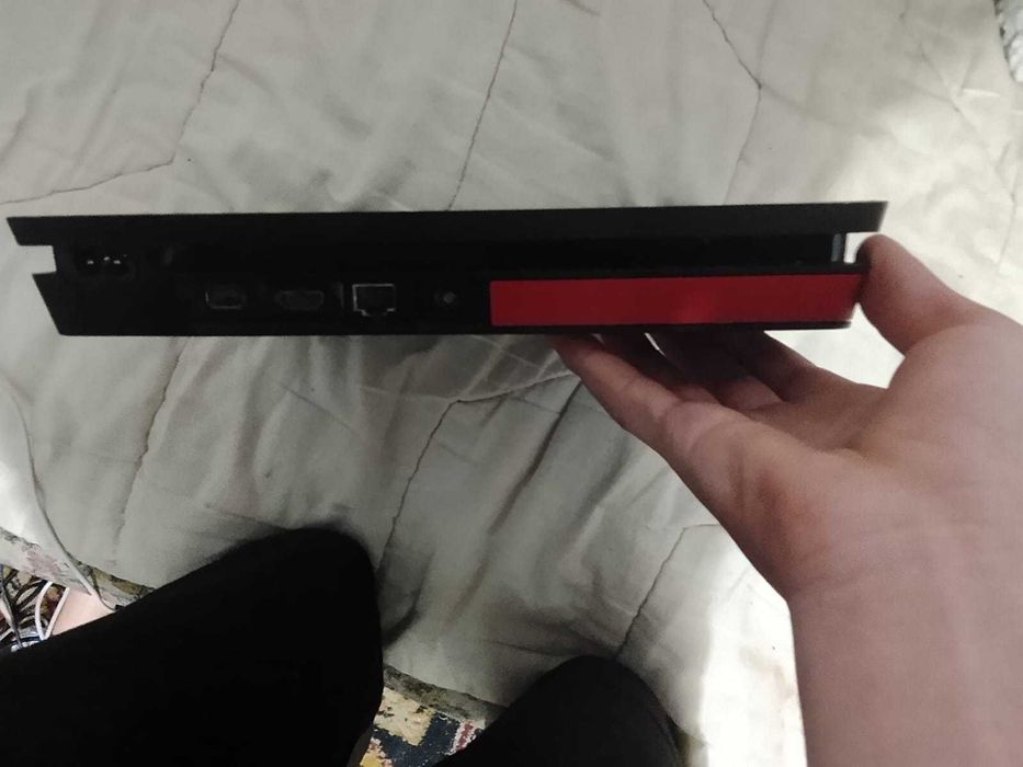 Ps 4 slim vanzare