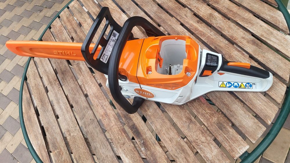 Drujba profesionala Stihl MSA 300 C