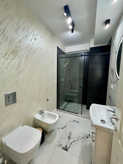 Inchiriez Garsoniera bloc nou