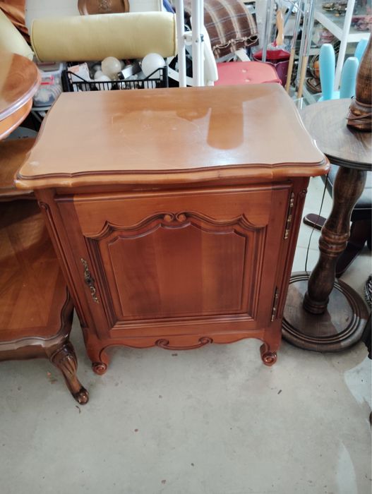 Шкаф в стил Луи XV