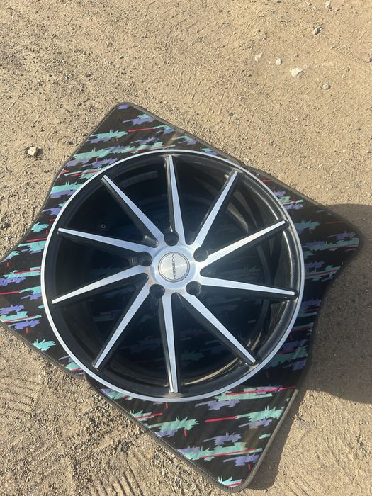Комплект дисков Vossen 5 болтовые